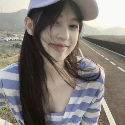 怕羞的黄莺